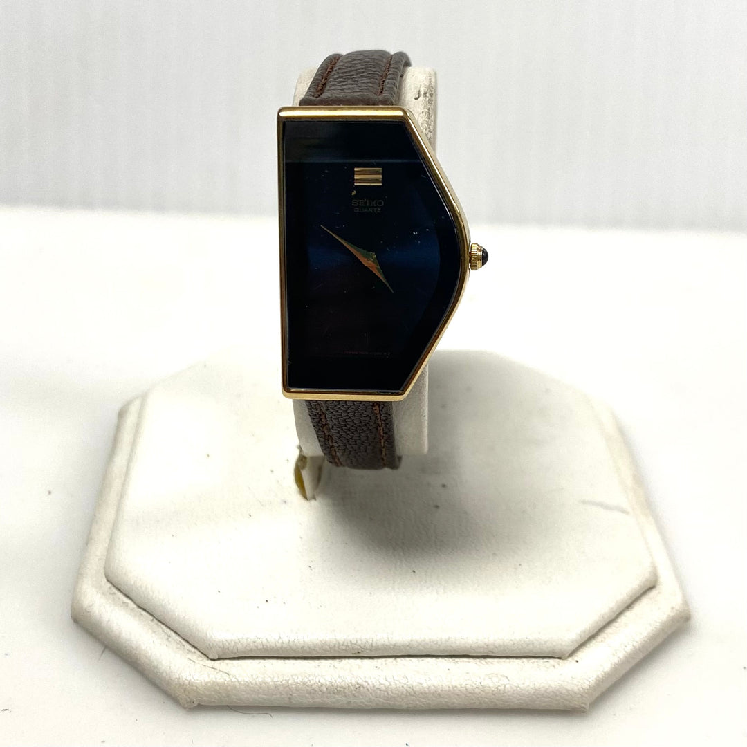 v864 Vintage SEIKO Rare Blue Tone Half Moon Asymmetrical Case Quartz Wrist Watch