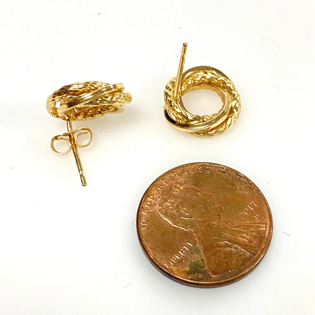 v869 Vintage 14k Yellow Gold "love knot" or "triple circle" pierced stud earrings