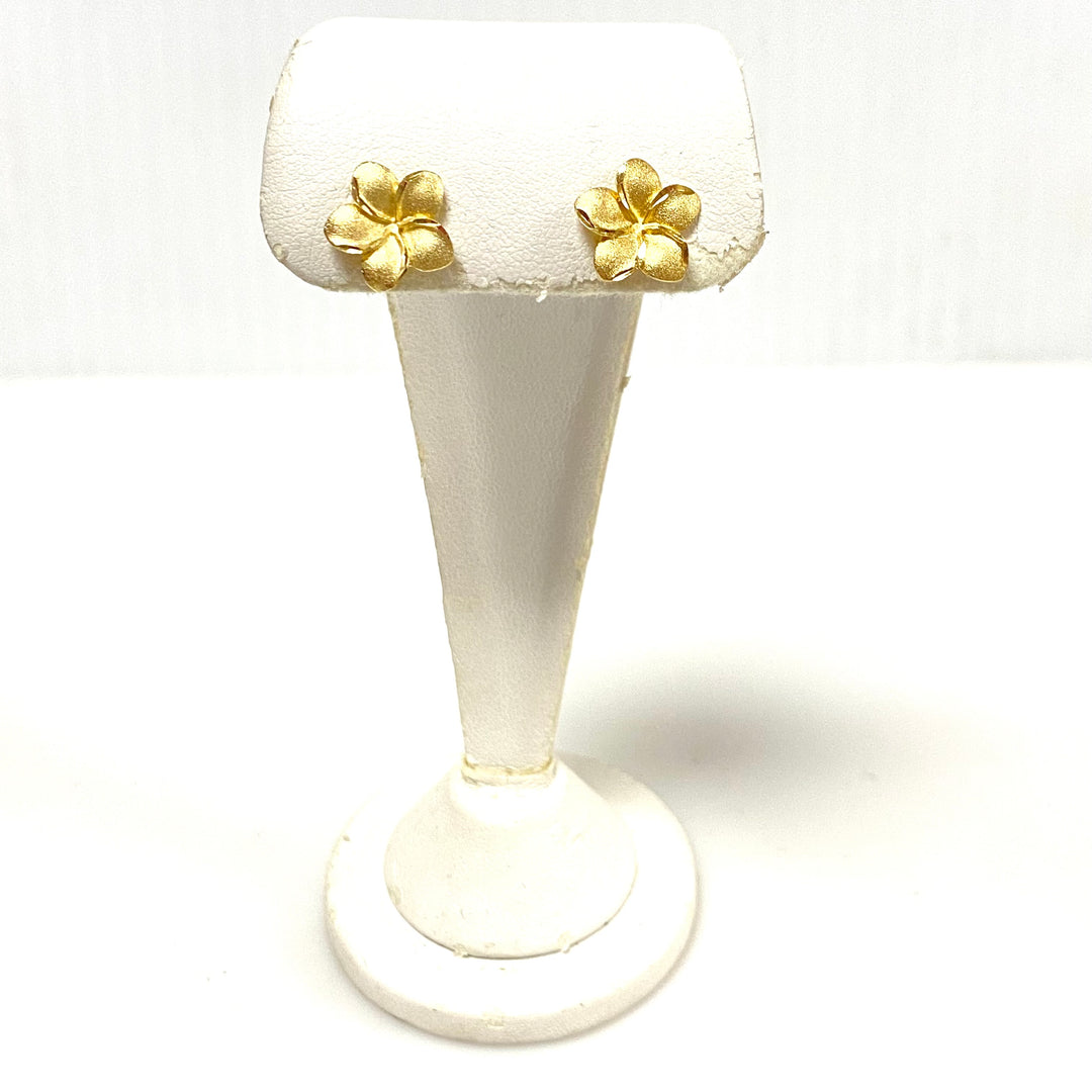 v870 Vintage 14k Yellow Gold Hawaiian Plumeria Flower Stud Earrings Pierced