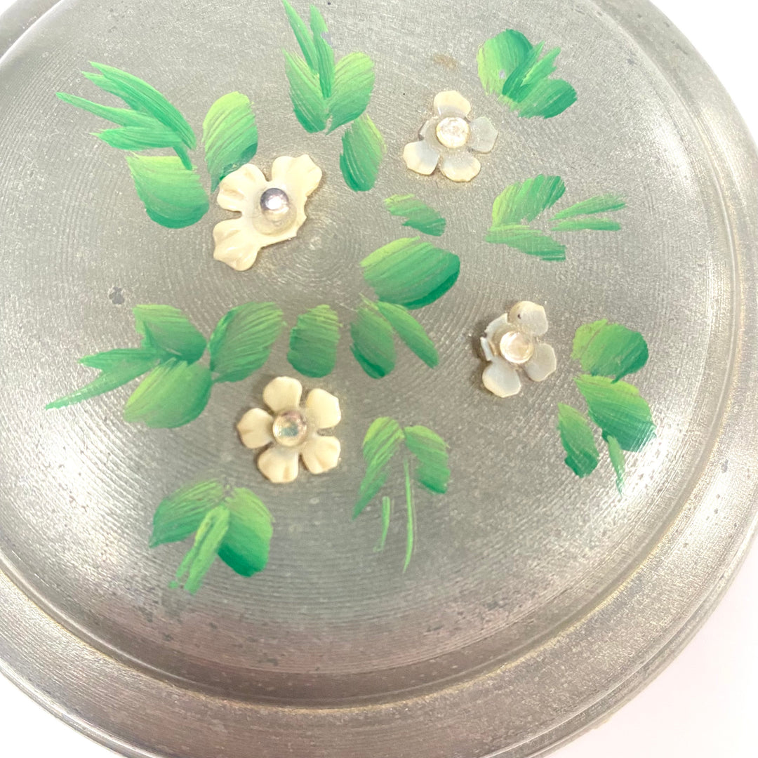 v872 Vintage Aluminum Musical Powder Puff Box Vanity Accessory 1930s and 1940s
