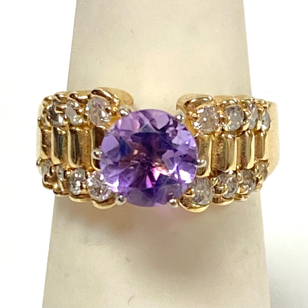 v883 Vintage 14K Yellow Gold Cocktail Ring Round-cut Amethyst Stone Size 5.25
