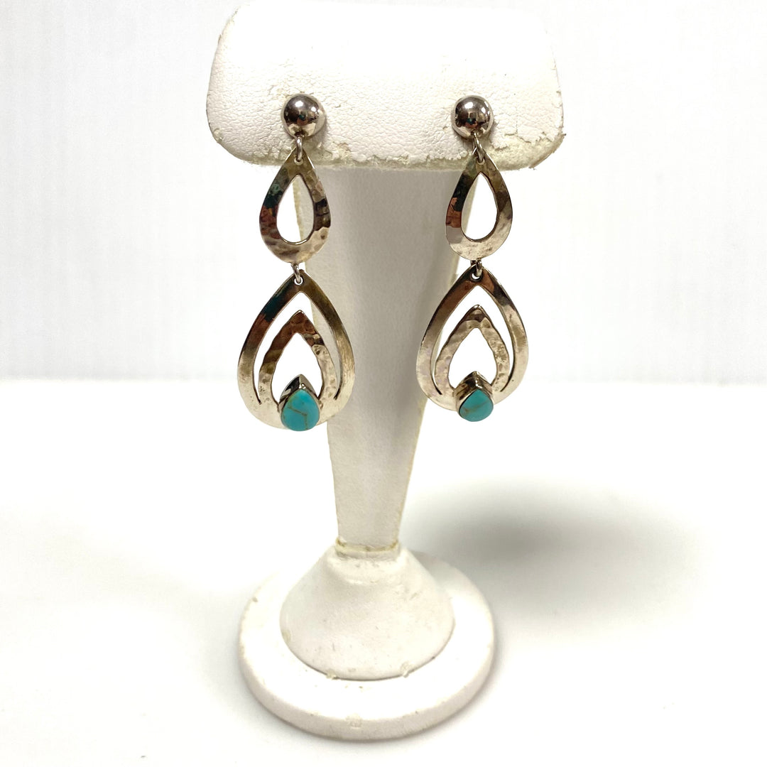 v911 Vintage Sterling Silver Turquoise Cabochon Teardrop Dangle Earrings