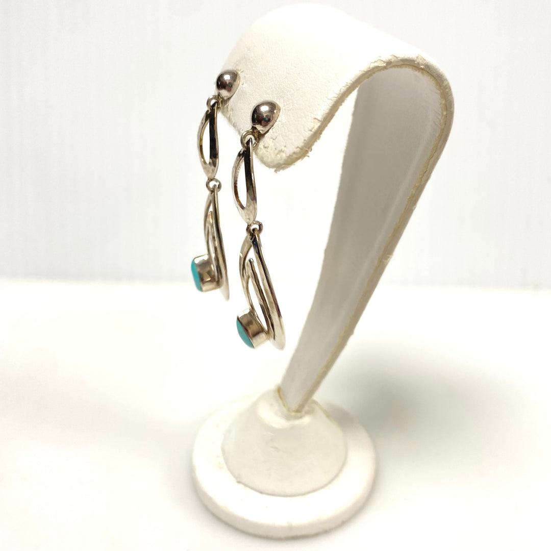 v911 Vintage Sterling Silver Turquoise Cabochon Teardrop Dangle Earrings