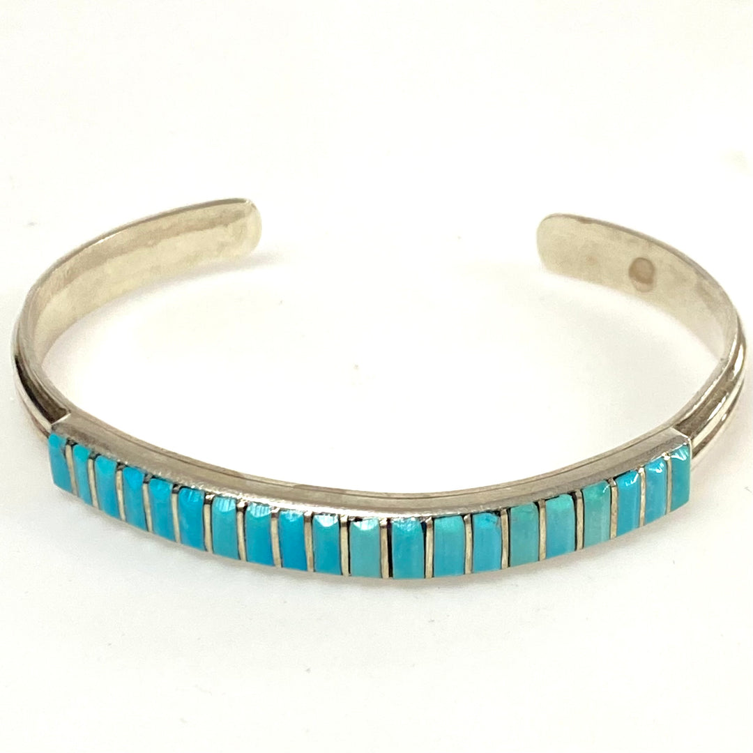 v919 Vintage Zuni Sterling Silver Bracelet Featuring Turquoise Stones Inlay