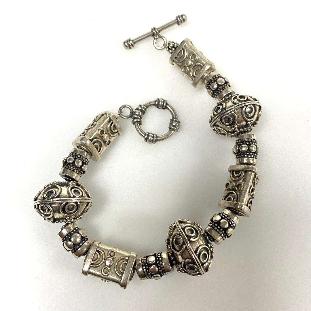 v922 Vintage Sterling Silver Links and Beads Toggle Clasp Bracelet 8" Long