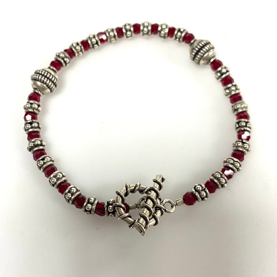 v929 Vintage Sterling Silver Beaded Bracelet Red Faceted Crystals 8" Long