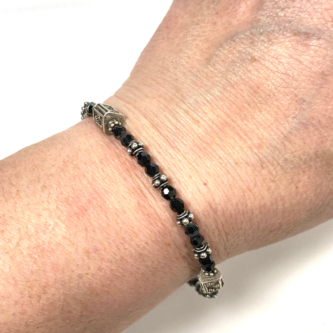 v930 Vintage Sterling Silver Beaded Bracelet Black Faceted Crystals 7.5" Long
