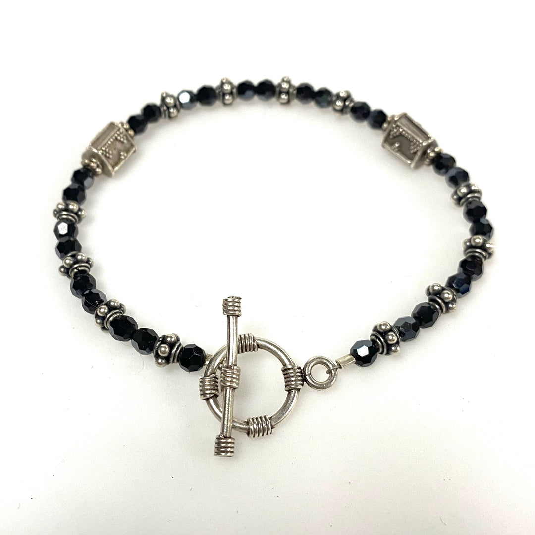 v930 Vintage Sterling Silver Beaded Bracelet Black Faceted Crystals 7.5" Long