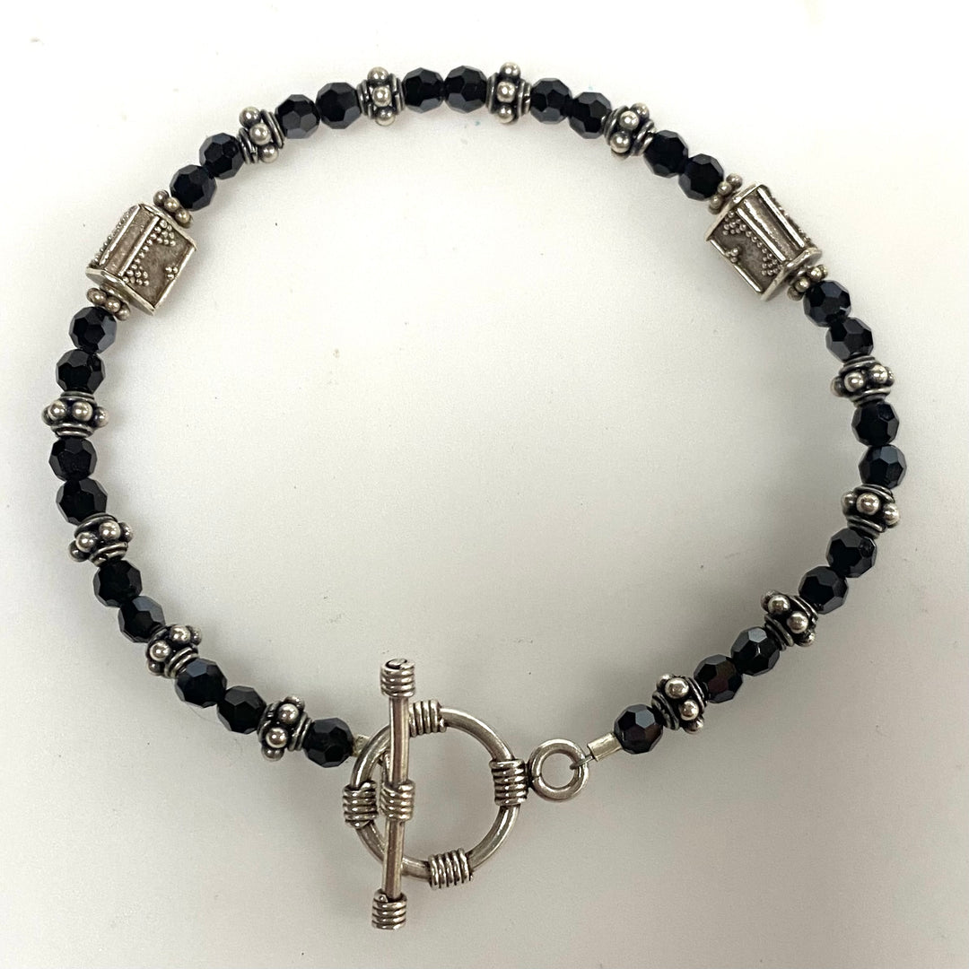 v930 Vintage Sterling Silver Beaded Bracelet Black Faceted Crystals 7.5" Long