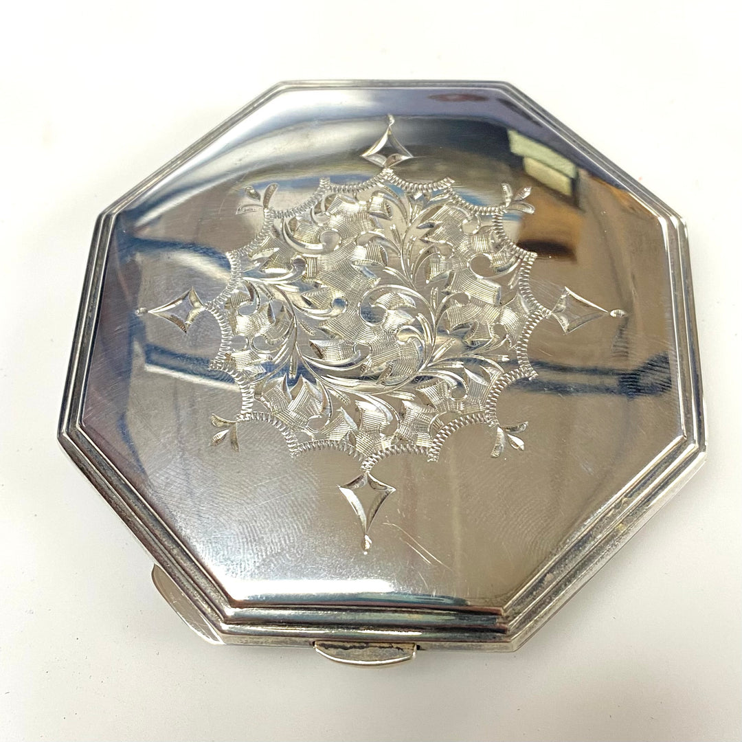 v991 Vintage 950 Silver Octagonal Powder Compact from the 1920s Art Deco Era