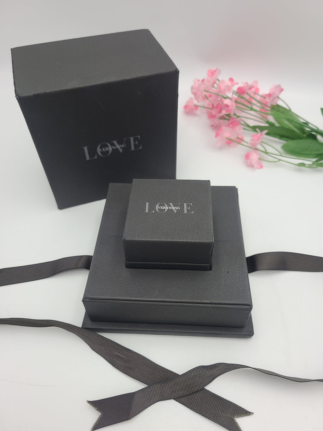 k827 Lovely Ladies Vera Wang Love 14kt White Gold Marquise Diamond Engagement Ring