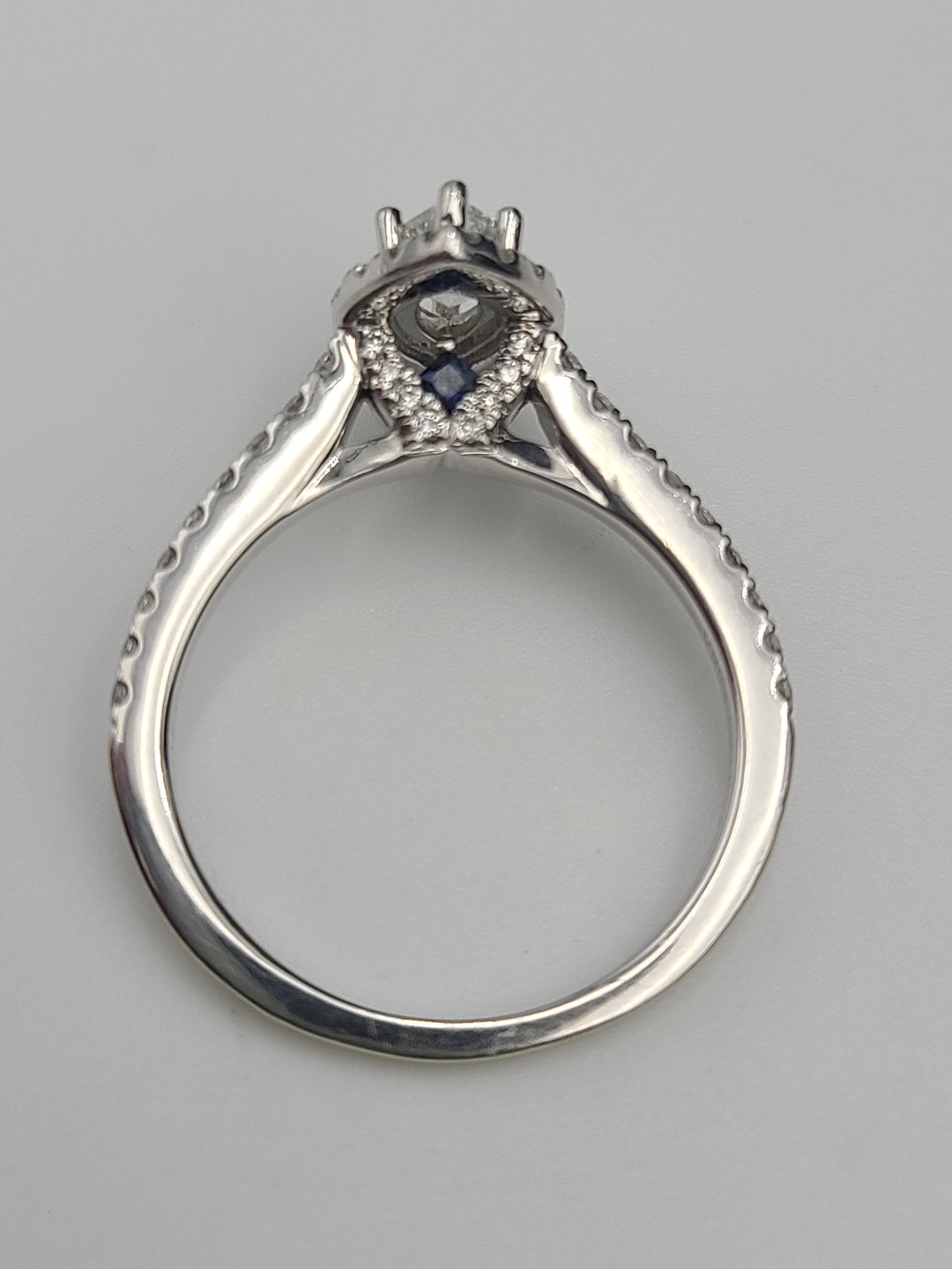 k827 Lovely Ladies Vera Wang Love 14kt White Gold Marquise Diamond Engagement Ring