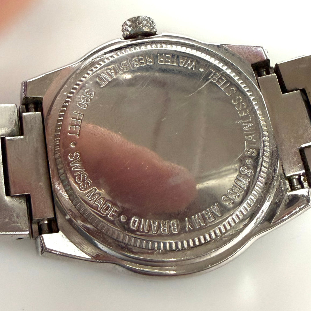 w011 Vintage Victorinox Swiss Army Lancer 100 Military-style Diver Wrist Watch