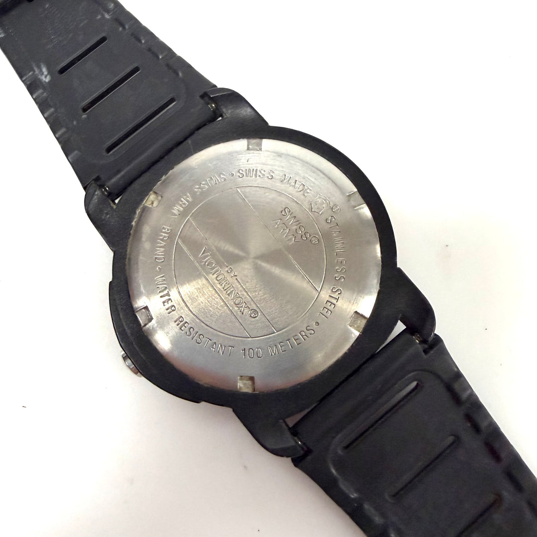 w014 Vintage Victorinox Swiss Army Original Field Wrist Watch from 1990s 100M