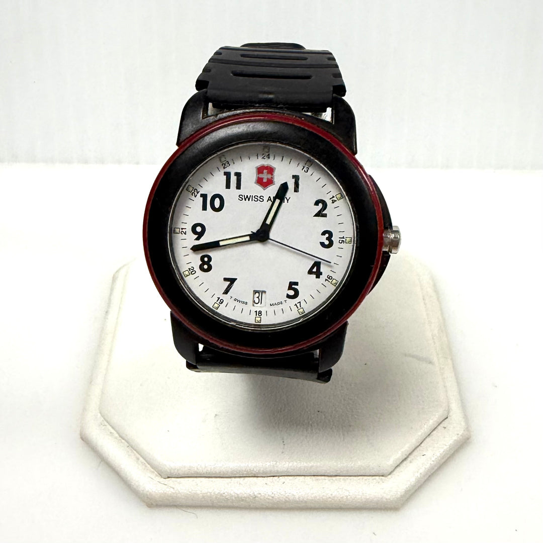 w014 Vintage Victorinox Swiss Army Original Field Wrist Watch from 1990s 100M