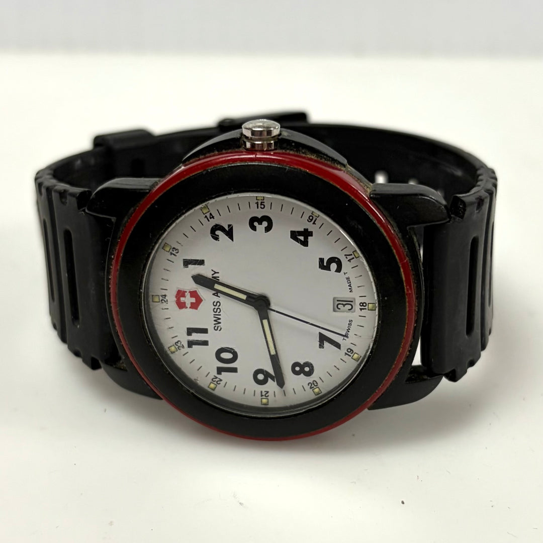 w014 Vintage Victorinox Swiss Army Original Field Wrist Watch from 1990s 100M