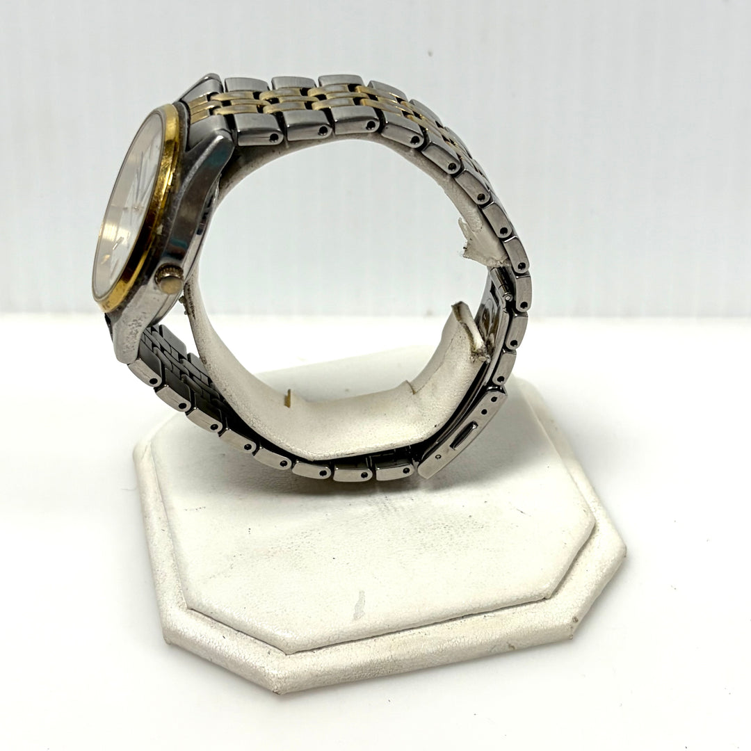 w016 Vintage Seiko Solar Powered Model SNE032 / Movement Caliber V158-0AA Watch