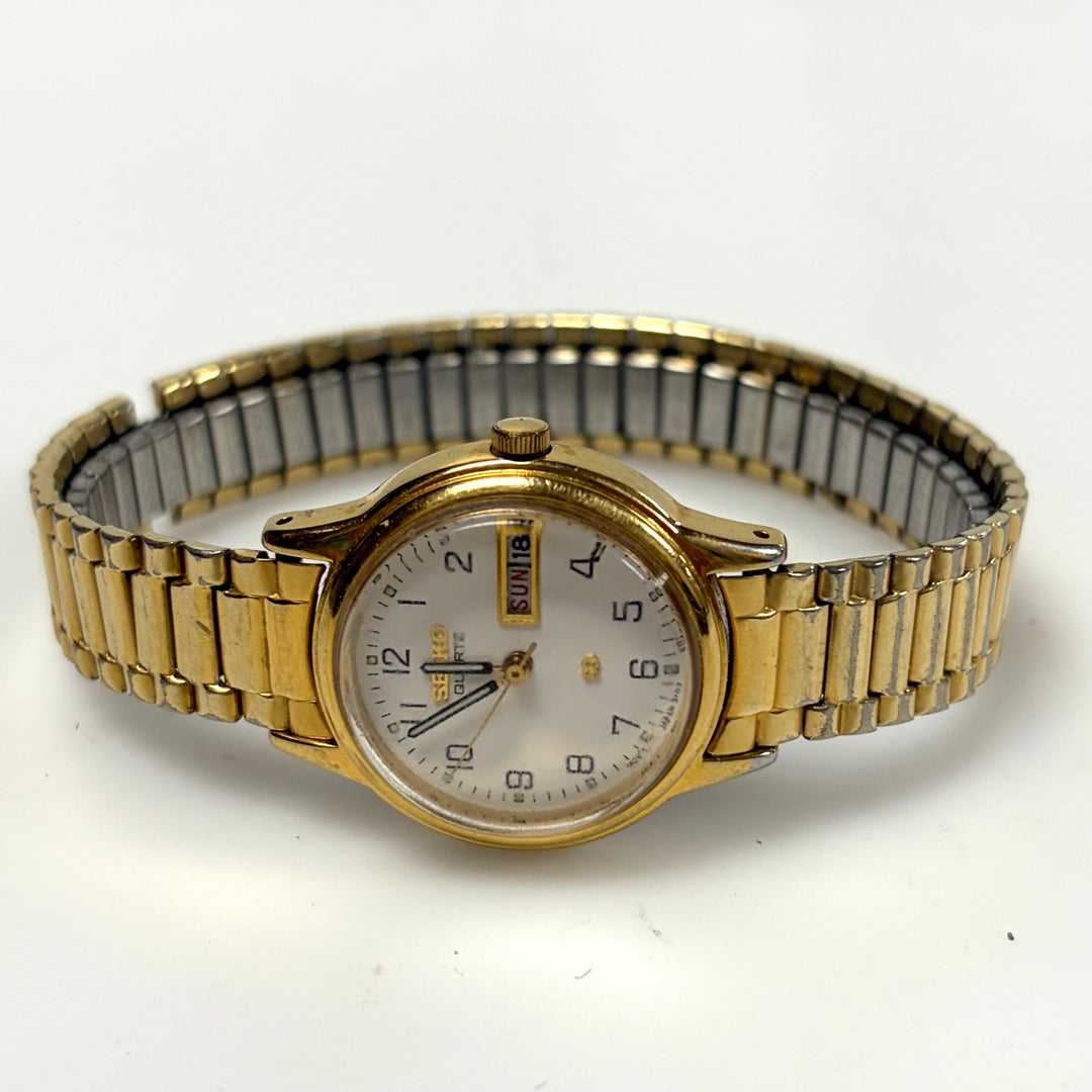 w018 Vintage Seiko Women's Japanese Quartz Gold Tone Wrist Watch