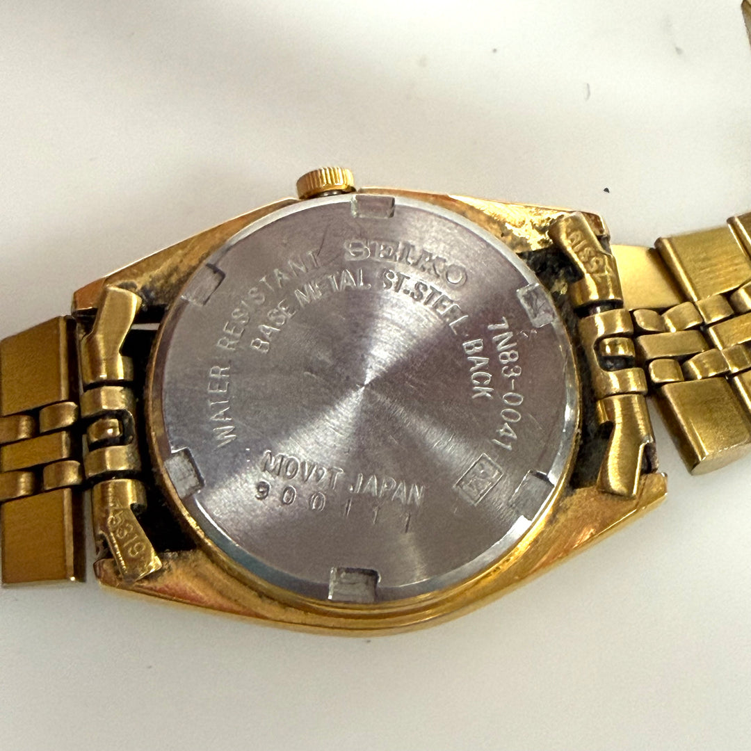 w019 Vintage Seiko Quartz "Presidential style" day-date Gold Tone Wrist Watch