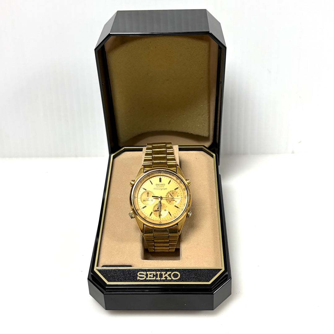 w028 Vintage Seiko 7A28-7029 Quartz Chronograph "Golden Bond" Wrist Watch + Box