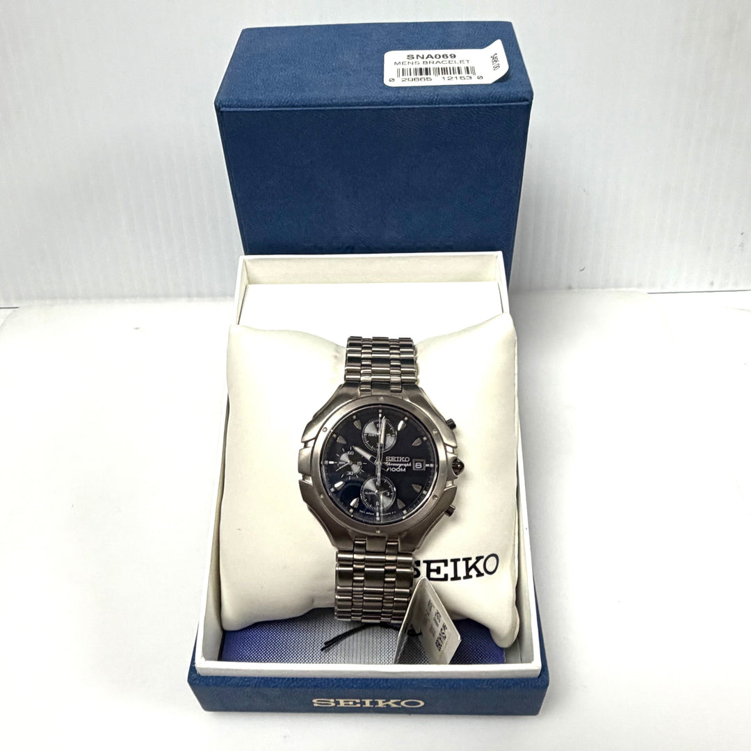 w029 Seiko Arcadia Alarm Chronograph Model SNA069 Lightweight Sport Wrist Watch