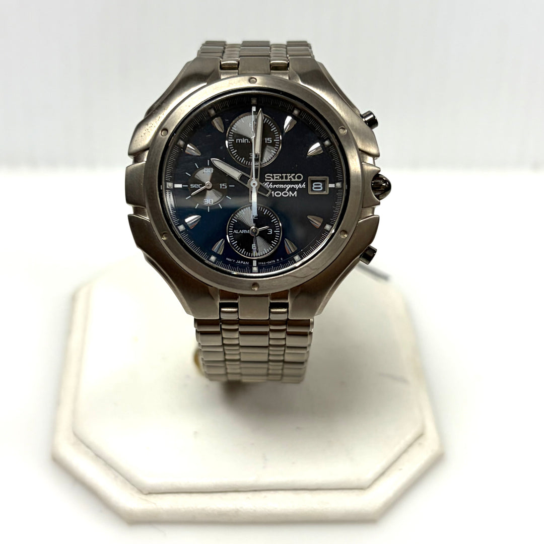 w029 Seiko Arcadia Alarm Chronograph Model SNA069 Lightweight Sport Wrist Watch