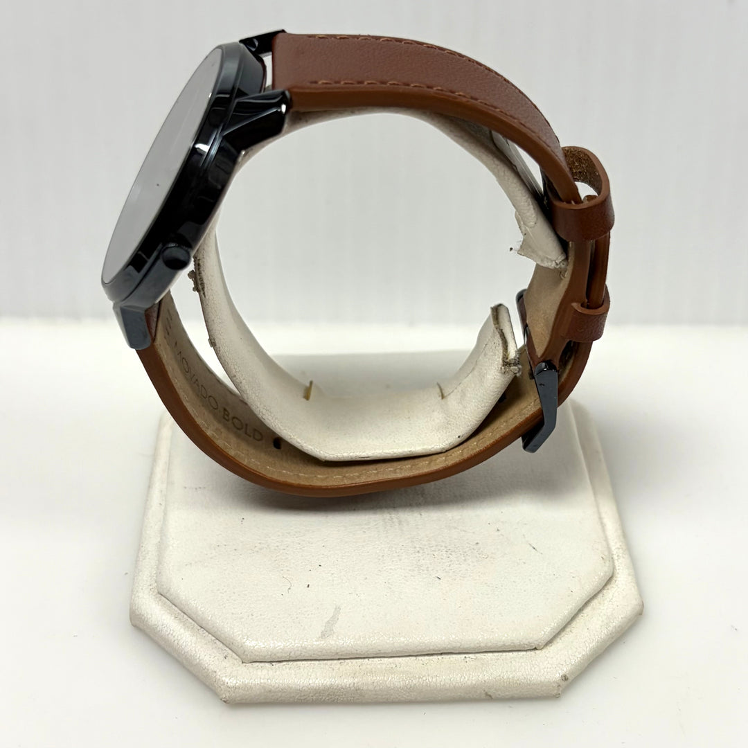w053 Movado BOLD Thin Chronograph/Quartz Minimalist Museum Dial Layout Watch