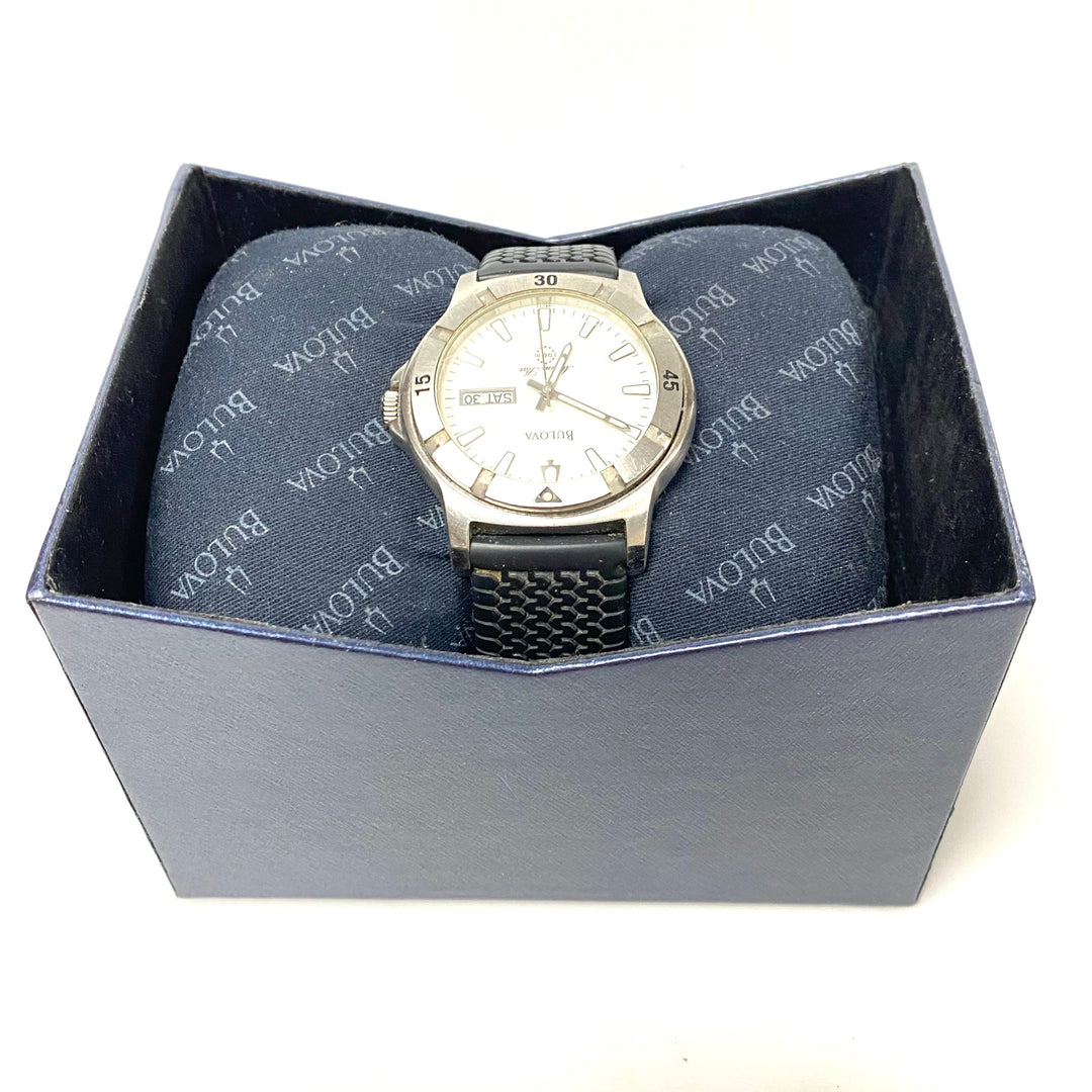 w065 Vintage Bulova Marine Star Quartz Men's Wrist Watch Model C937354 St. Steel