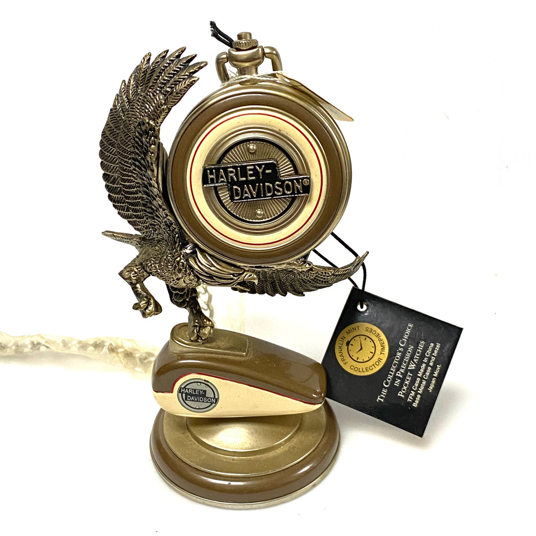 w076 Vintage Franklin Mint Harley-Davidson 1958 Duo-Glide Pocket Watch & Stand