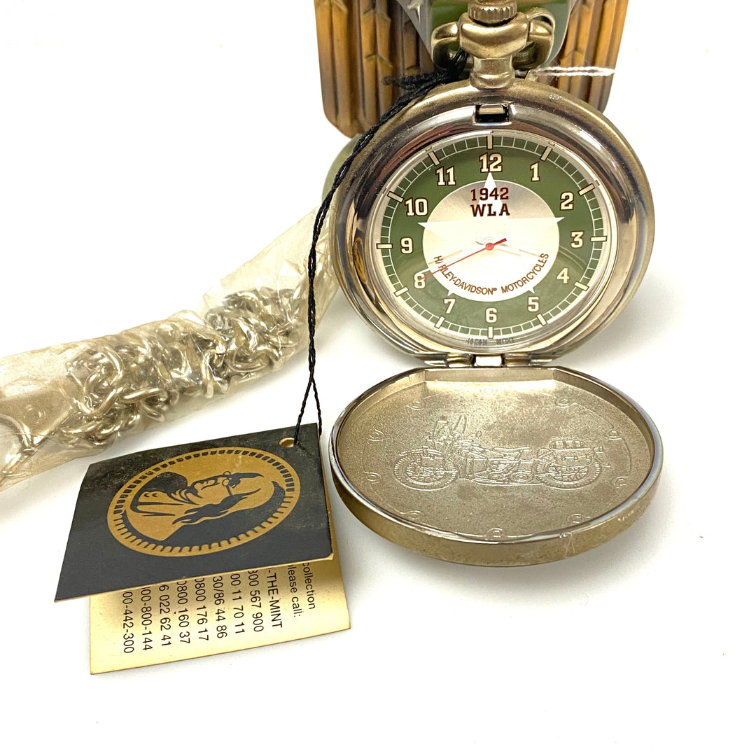 w086 Vintage Franklin Mint Harley-Davidson 1942 WLA Military Pocket Watch & Stand