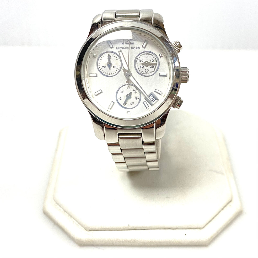 w090 Michael Kors Runway Chronograph Stainless Steel Wrist Watch Model MK5428