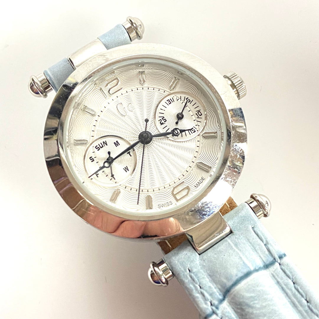 w100 Gc by Guess Collection Women's Quartz Wrist Watch from Sport Chic Line
