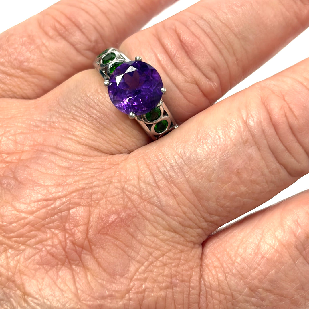 w129 Vintage Sterling Silver Statement Ring Prong-set Purple Amethyst Size 7.75