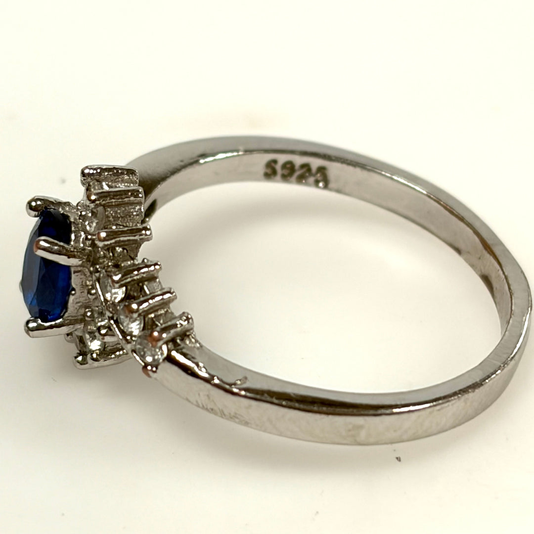 w131 Vintage Sterling Bypass Style Cocktail Ring Oval-cut Blue Center Stone 7.25