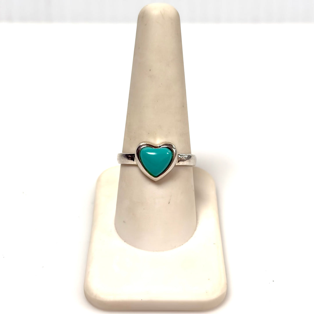 w133 Vintage Sterling Silver Cabochon Heart-shaped Turquoise Stone Ring Size 9