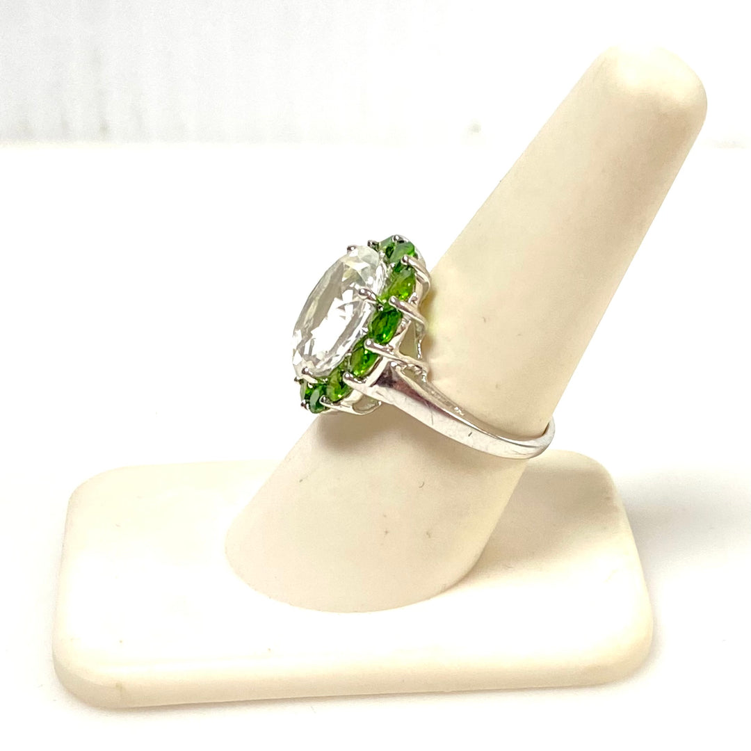 w143 Vintage Sterling Silver Cocktail Ring Oval-cut Central Stone & Halo Frame