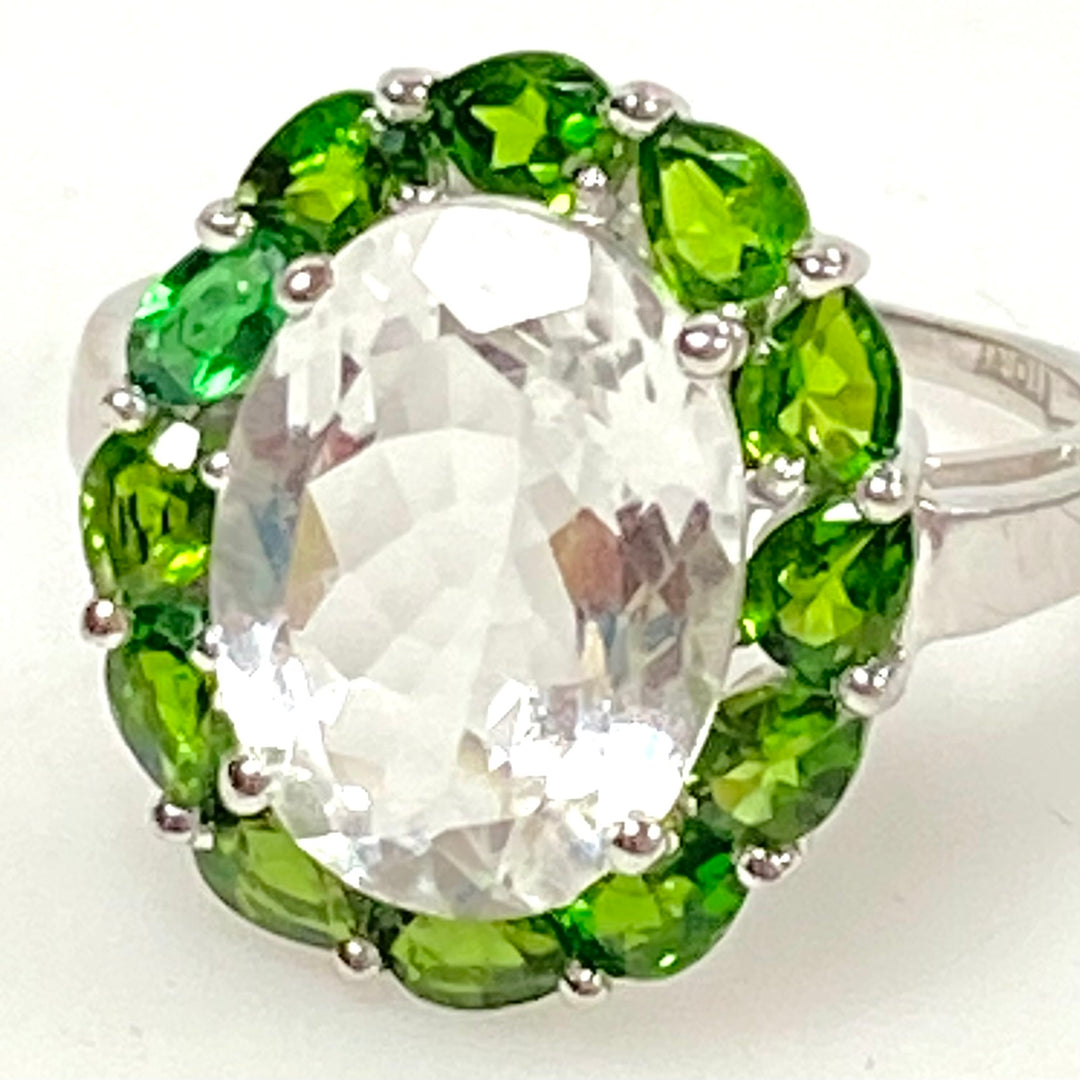 w143 Vintage Sterling Silver Cocktail Ring Oval-cut Central Stone & Halo Frame