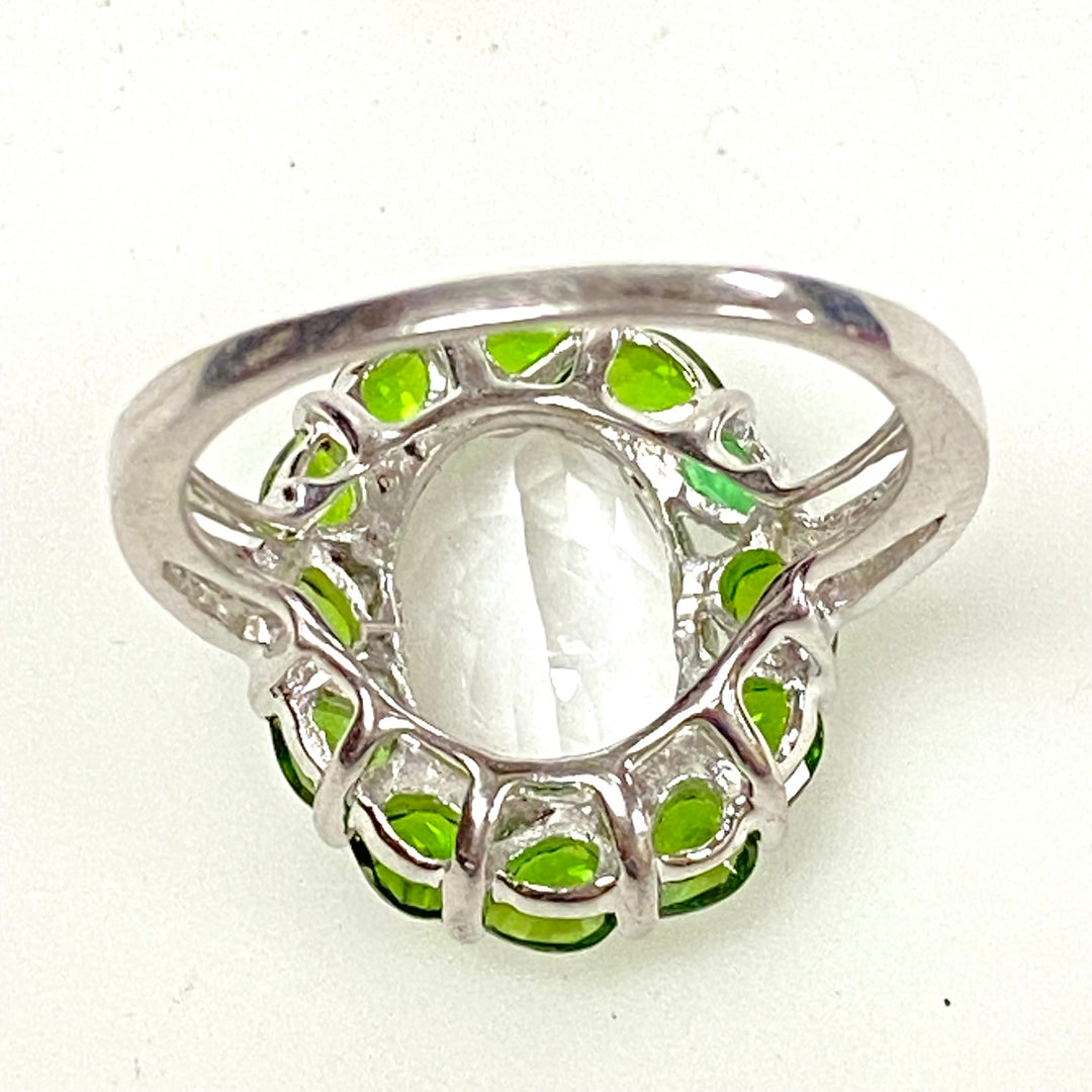w143 Vintage Sterling Silver Cocktail Ring Oval-cut Central Stone & Halo Frame