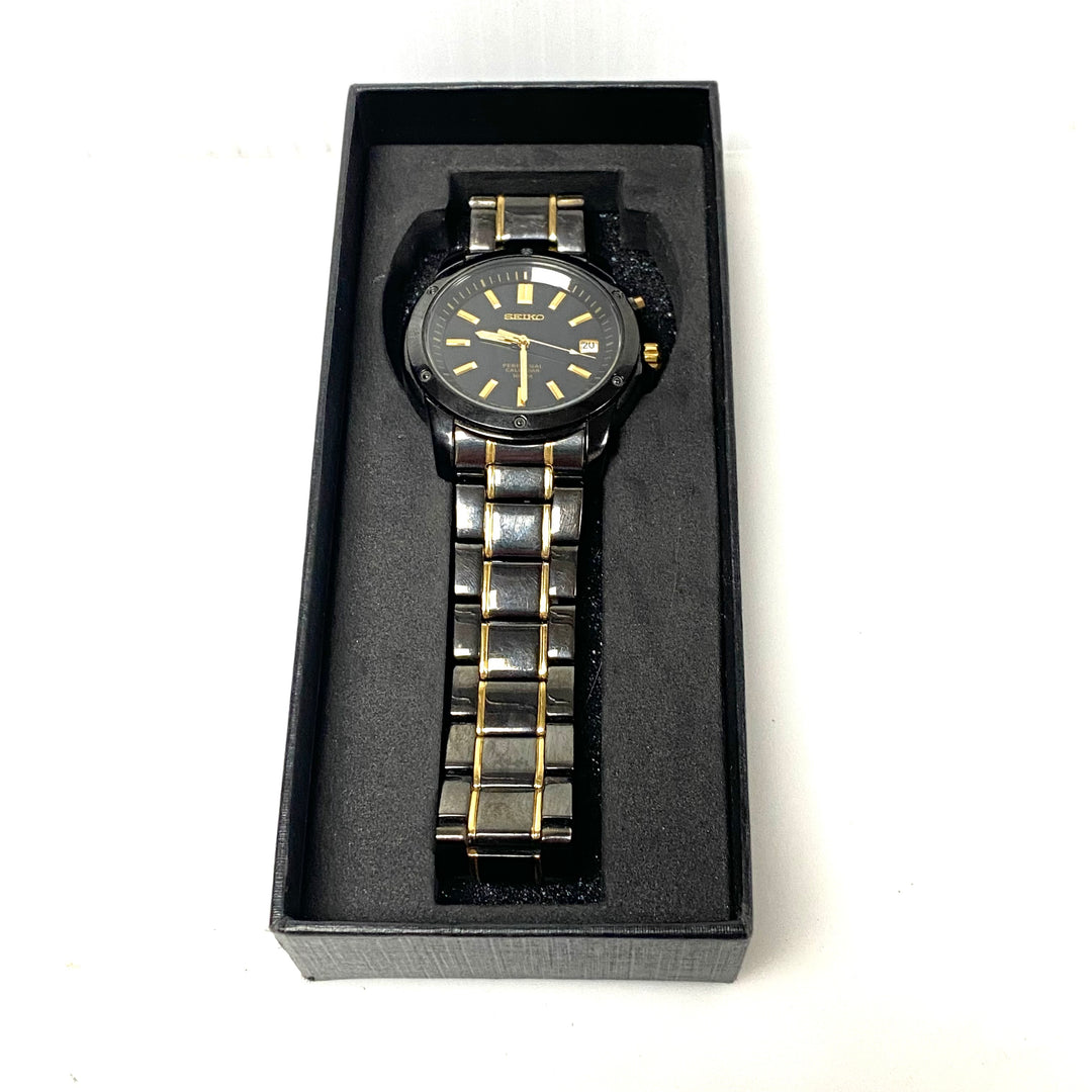 w146 Seiko Men's Perpetual Calendar Dress Watch Model SNQ045 Japanese Quartz