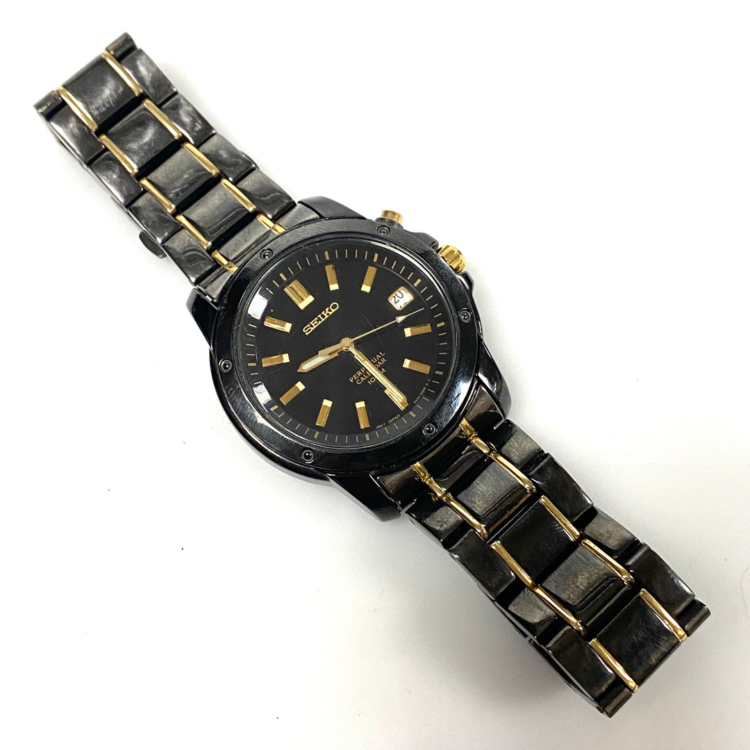 w146 Seiko Men's Perpetual Calendar Dress Watch Model SNQ045 Japanese Quartz
