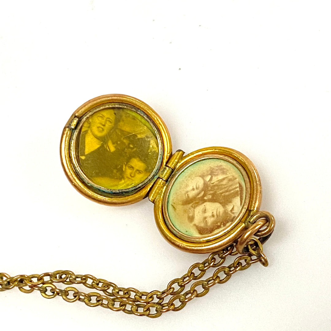 w158 Vintage Round Gold Filled Locket Pendant with Old Photos on 14" Link Chain
