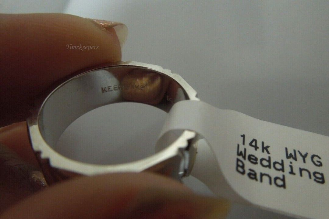 r491 14k White Yellow Gold 6.88mm Wedding Band Size 6 USA Signed by Keepsake