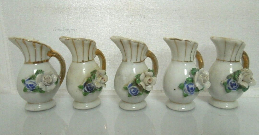 r561 Set of 5 Vintage Porcelain Small Vase with Flowers and Gold Highlights Made in Japan