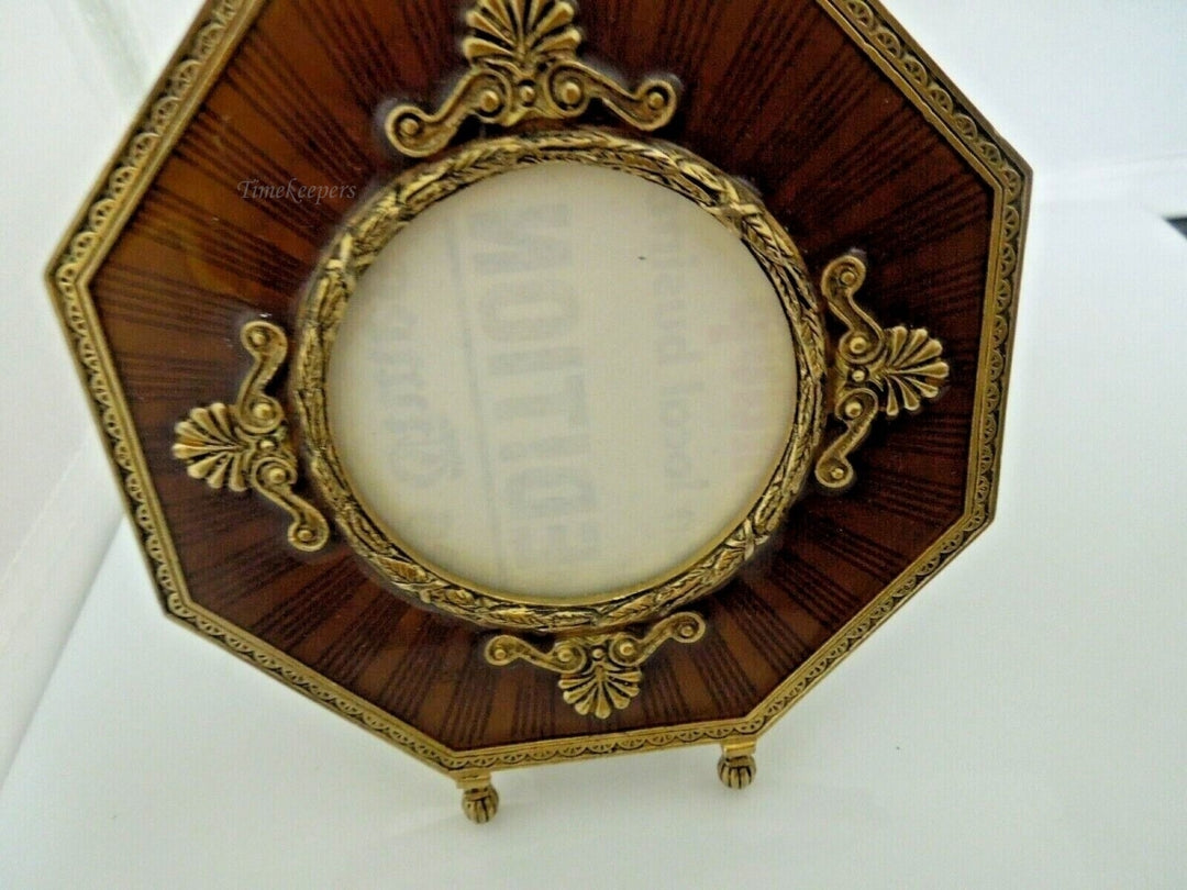 r700 Vintage Terragrafics Small Brass Enameled Tabletop Picture frame
