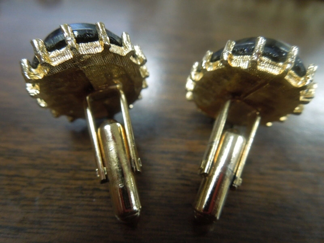 r368 Vintage Cufflinks Black Oval Gold tone Men's Jewelry