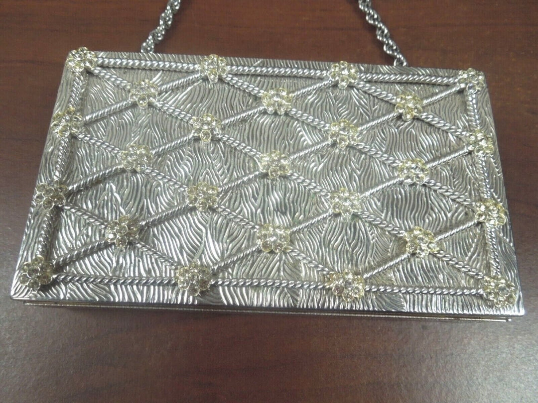 r785 Vintage 1940’s EVANS Rhinestone Encrusted Flower Silvertone Wristlet Compact Case