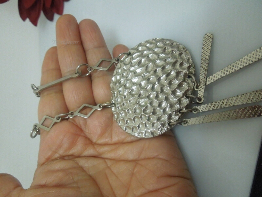 r845 Vintage Mid Century Silver tone Pendant Long Necklace 32-34"