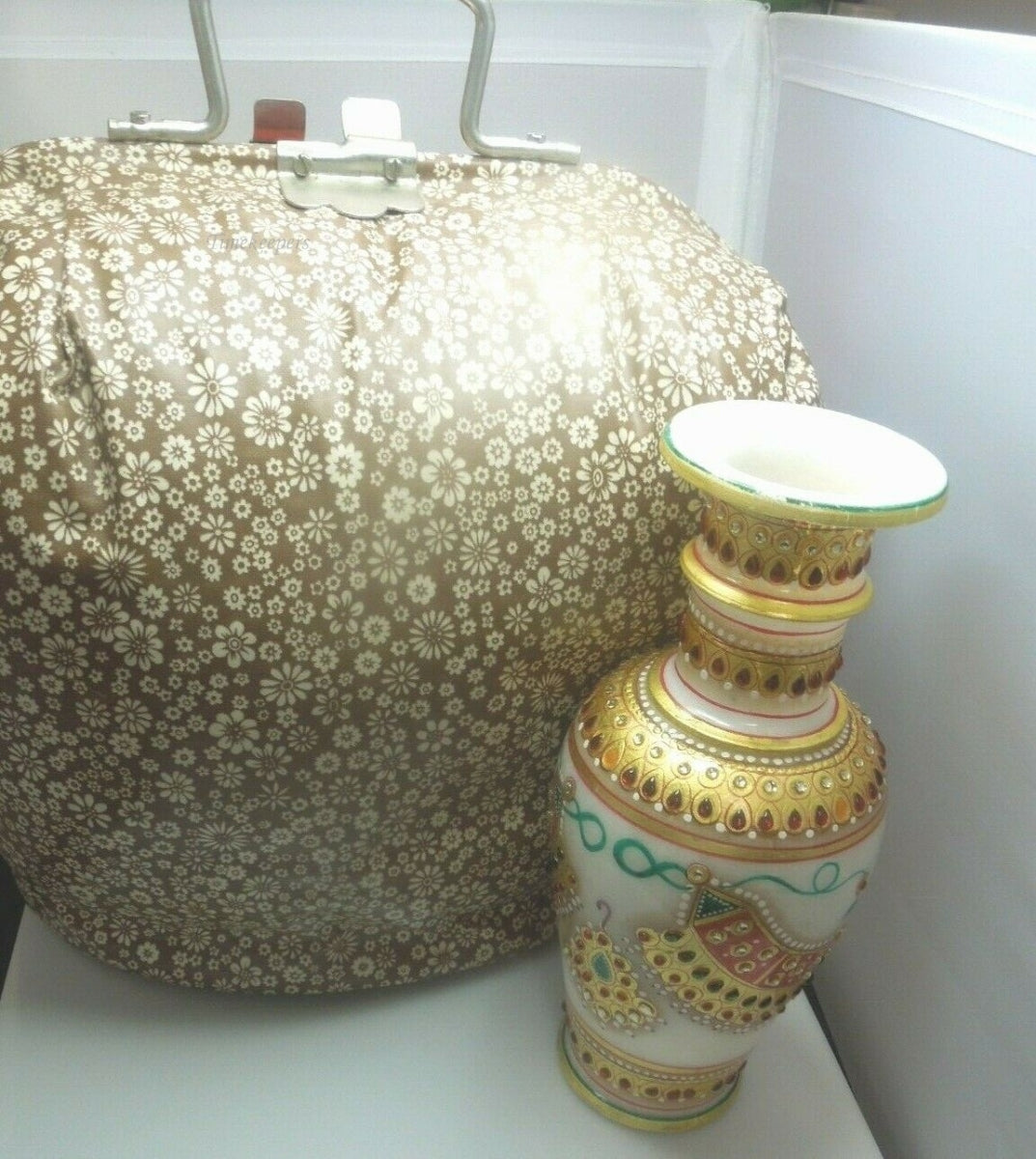 q526 Marble Hand Painted Marble Meenakari Work Flower Vase