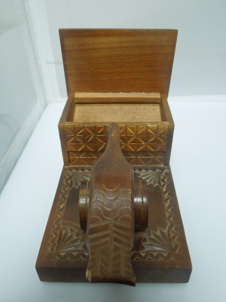 r747 Vintage Wooden Cigar Box, Cigarette Holder, Wood Carving Box with Mechanical Bird.