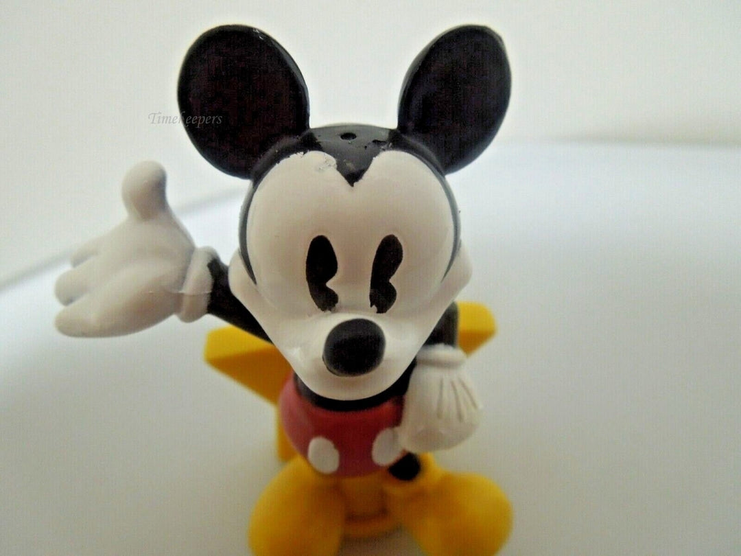 r883  Disney Mickey Mouse PVC 3"Figure Vintage Made In China  